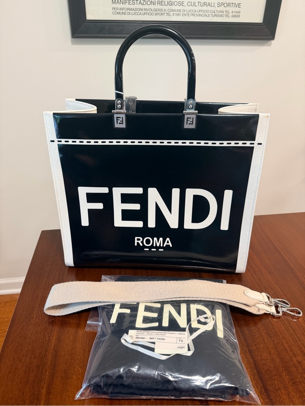 Fendi Roma Medium Sunshine Tote - Picture 6 of 8
